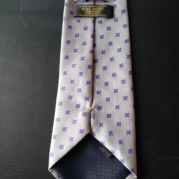 Men's 100% Silk Tie - Picture 2 of 2